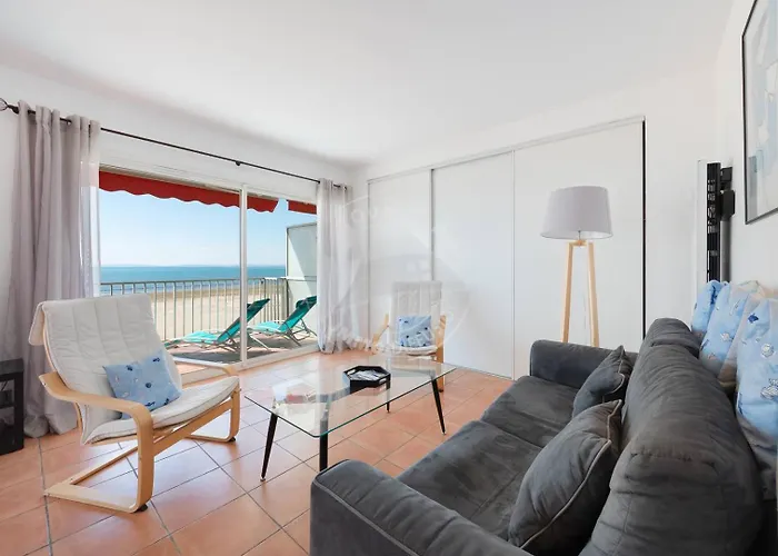 As18069 - P3 Vue Mer Exceptionnelle , Sur La Plage A 2 Pas Du Centre Ville